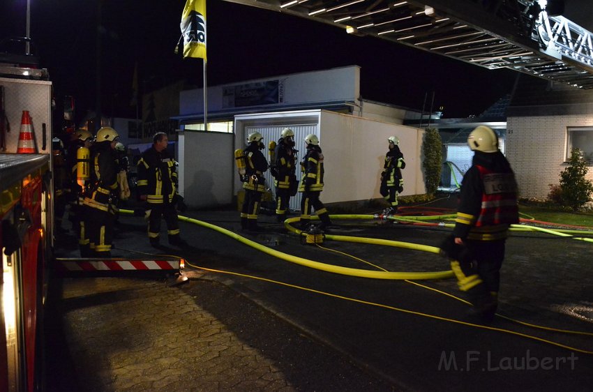 Feuer 4 Koeln Immendorf Giesdorfer Allee P201.JPG